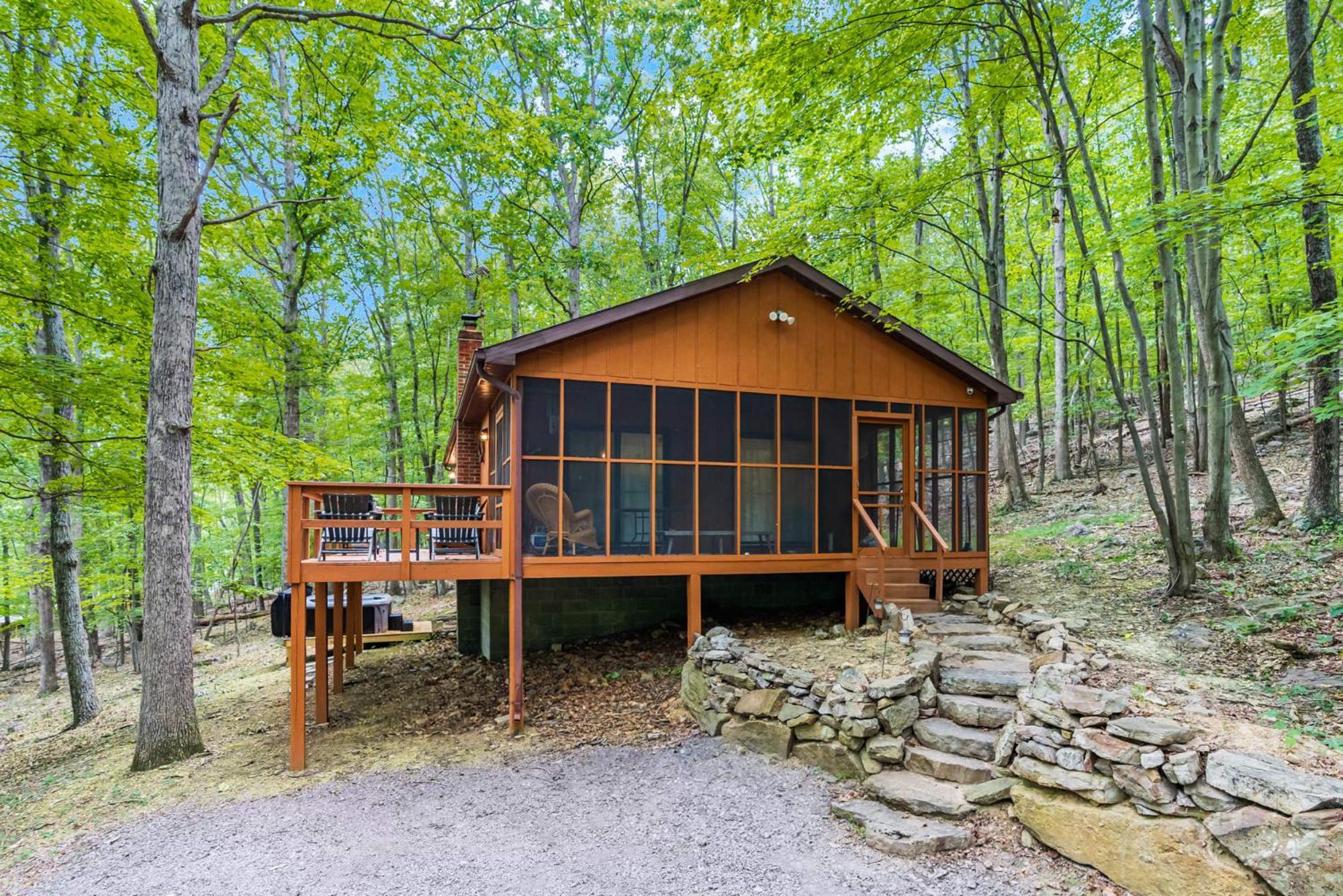 Secluded W Hot Tub, Fire Pit, Deck & Updated Wifi Great Cacapon Kültér fotó